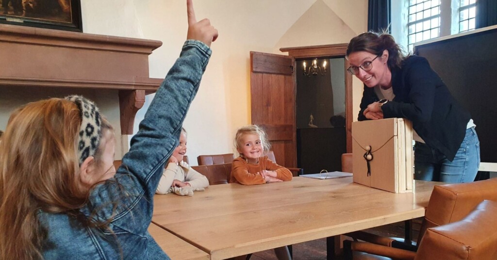 Kasteel Radboud-Groepsbezoek scholen